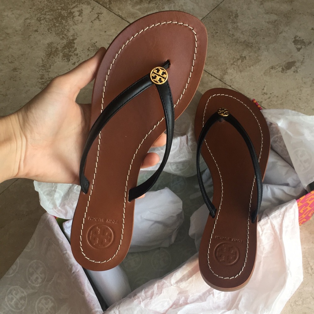 NEW Tory Burch Terra Flip Flops black - Picture 2 of 8